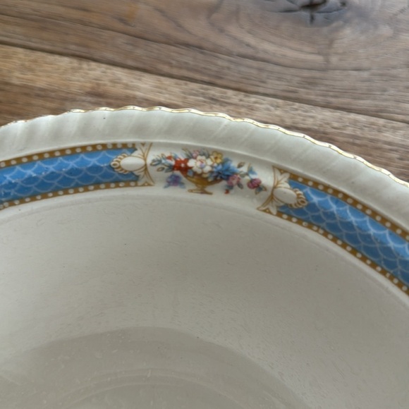 Vintage HTF Johnson Bros. Belvedere bowl, Stamped Old English 10 Inch - Picture 3 of 5